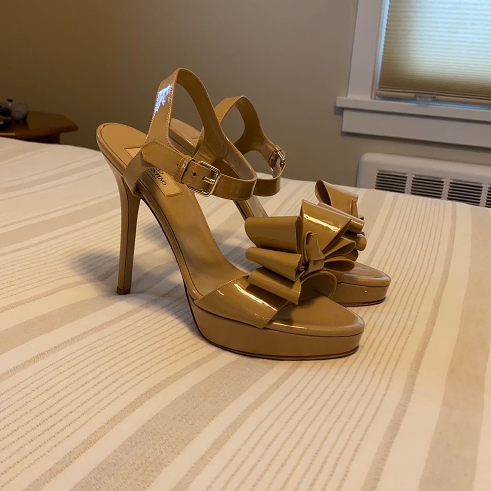 Valentino Pumps